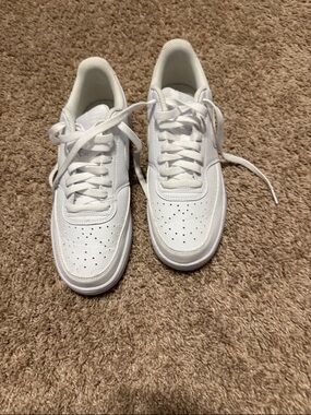 Classic All-White Low-Top with Sneakers Nike